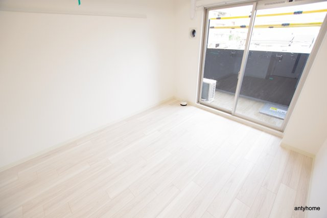 プレサンス塚本ミッドマーク　仲介手数料無料の洋室