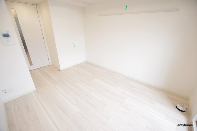 プレサンス塚本ミッドマーク　仲介手数料無料の寝室