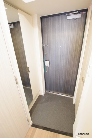 プレサンス塚本ミッドマーク　仲介手数料無料の玄関