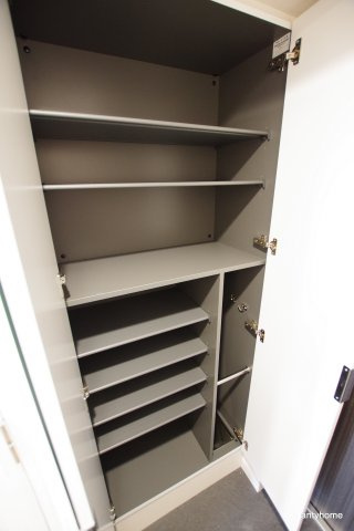 プレサンス塚本ミッドマーク　仲介手数料無料の収納