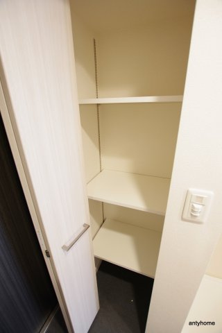 プレサンス塚本ミッドマーク　仲介手数料無料の収納