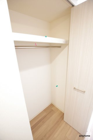 プレサンス塚本ミッドマーク　仲介手数料無料の収納