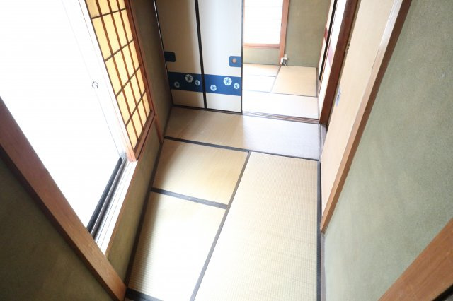 小平店舗の内装