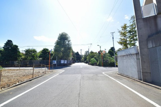 【前面道路含む現地写真】 | 現地見学や資料請求などお気軽にハウス・エージェントまでお問合わせ下さい。
◎TEL：0800-831-2135【通話料無料】◎周辺環境とあわせて現地ご案内致します。