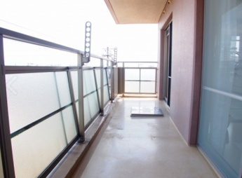 【バルコニー】