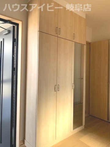 【玄関】の画像