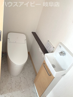 【トイレ】 | 岐阜市鏡島　分譲住宅　掘りごたつと書斎があるお家 | トイレもきれいです。岐阜市鏡島・書斎・小屋裏収納♪
