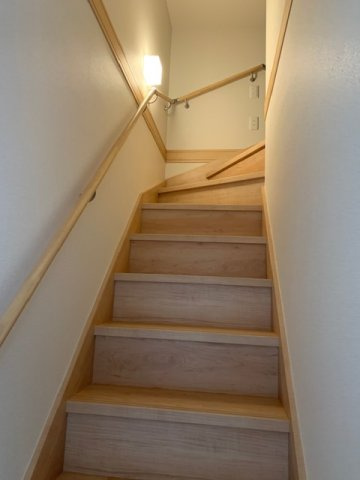 岐阜市鏡島　分譲住宅　掘りごたつと書斎があるお家のその他|岐阜市鏡島・書斎・小屋裏収納♪