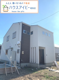 【外観】 | 岐阜市鏡島　分譲住宅　掘りごたつと書斎があるお家 | 岐阜市鏡島・書斎・小屋裏収納♪落ち着いた雰囲気の外観です