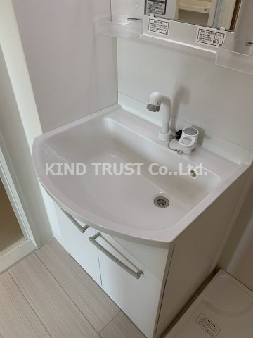 レジーナ天神の洗面所|広い洗面スペース