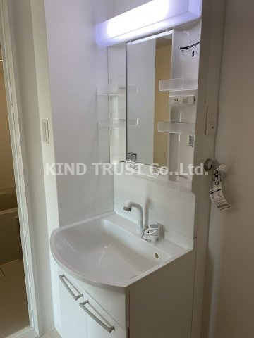 レジーナ天神の洗面所|脱衣スペースもあります