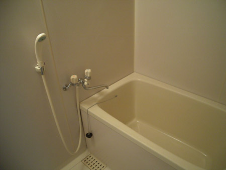 ステートリー羽衣の浴室|落ち着いた空間のお風呂です