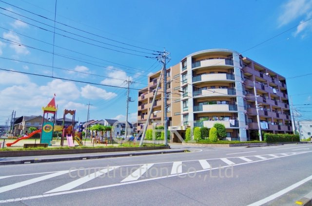 ピカソ45の外観