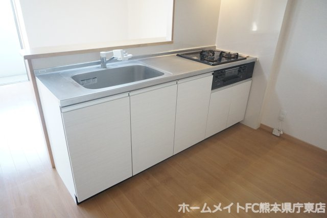 サムティ熊本近見Ⅰのキッチン