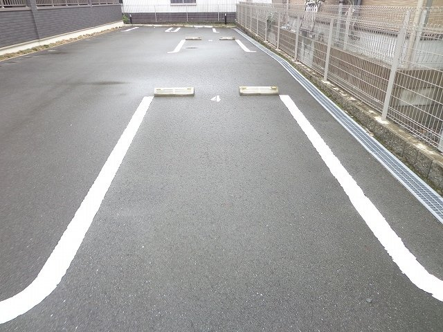 【駐車場】 | 鶴野リバーサイドテラス