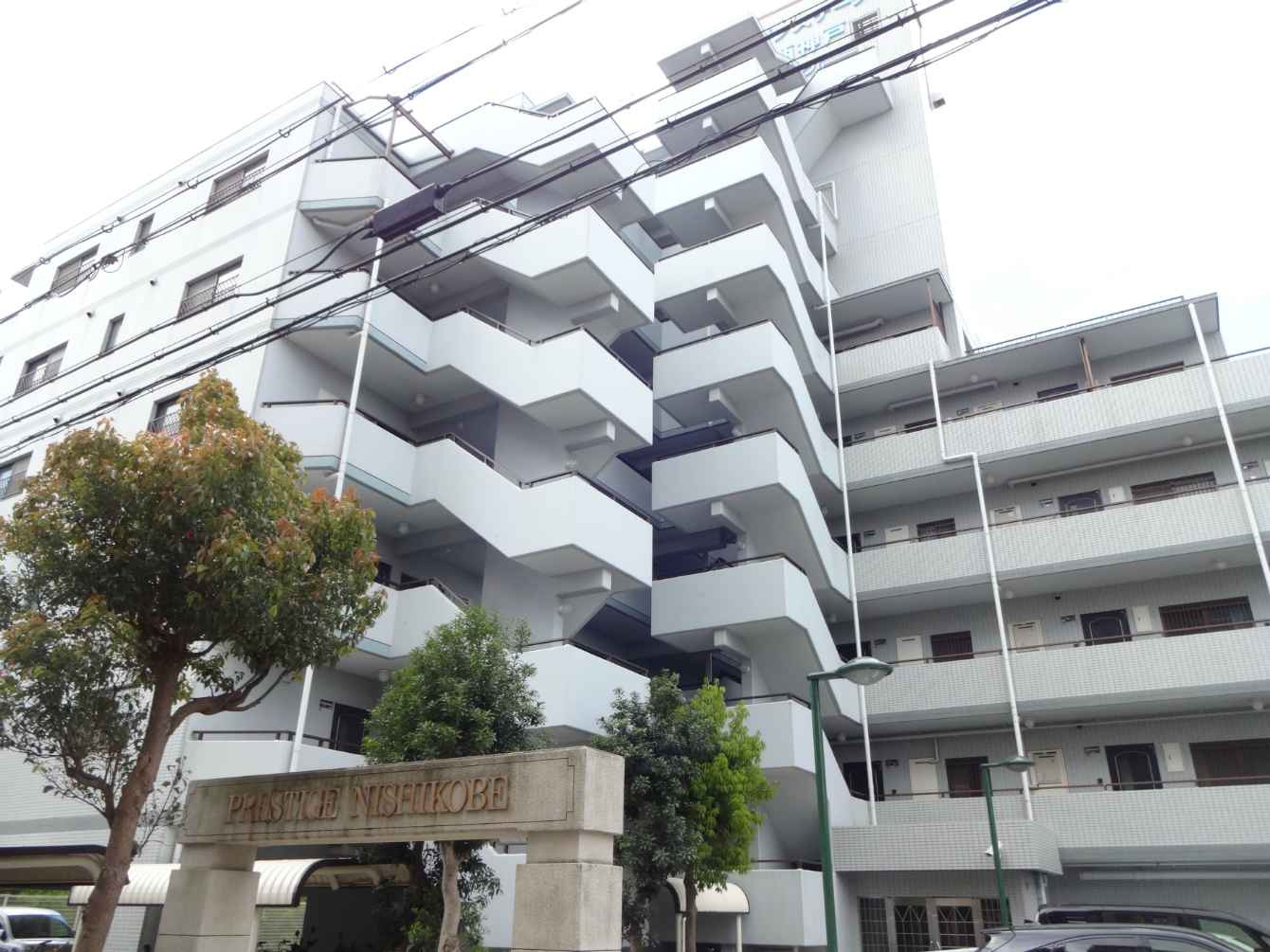 プレステージ西神戸の外観