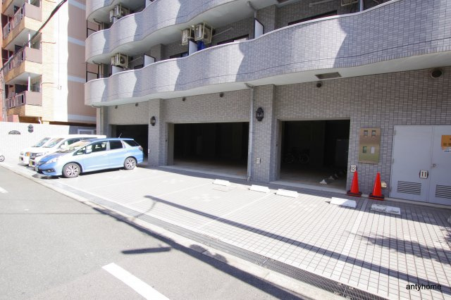 ノルデンハイムリバーサイド十三　仲介手数料無料の駐車場