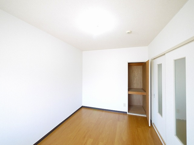 ヴイラージュの洋室|スタンダードな洋室です