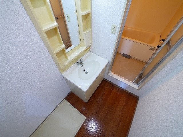 ヴイラージュの独立洗面台|忙しい朝には欠かせない洗面所です