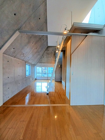 コート山王の内装