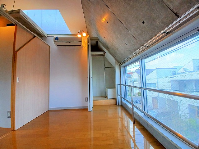 コート山王の洋室