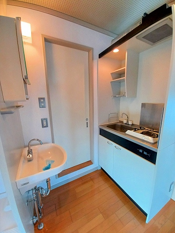 コート山王のキッチン