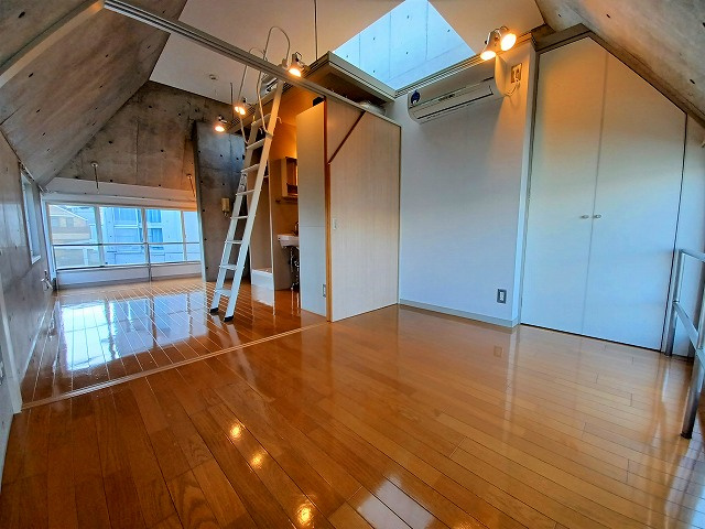 コート山王の内装