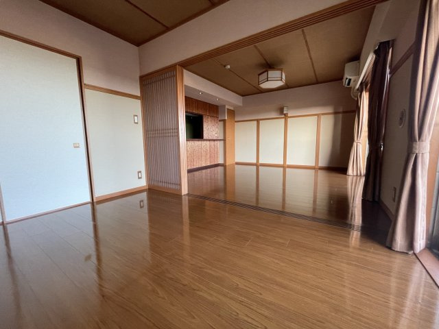 アイディーコート大網の洋室