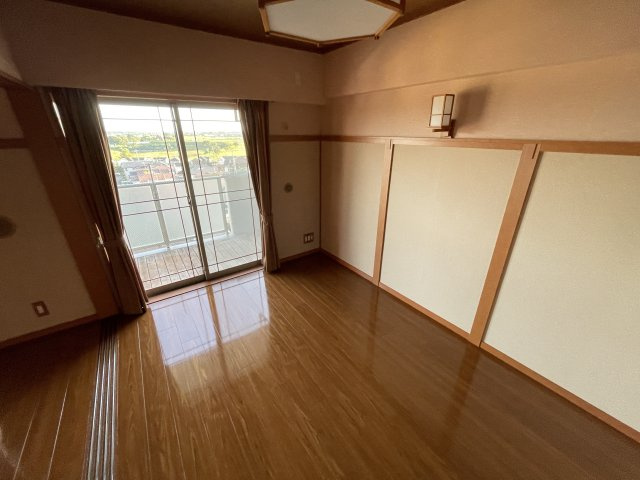 アイディーコート大網の洋室