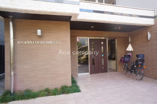 【エントランス】