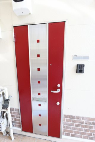 ユナイト上町ウィラッコディーの玄関