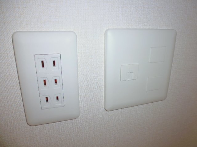 ボヌールのその他|モジュラージャック