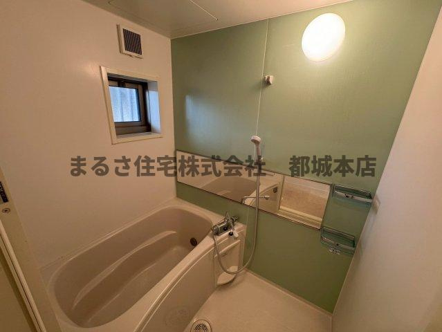 サンハイムサザン一万城の浴室