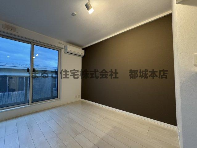 サンハイムサザン一万城の居間・リビング