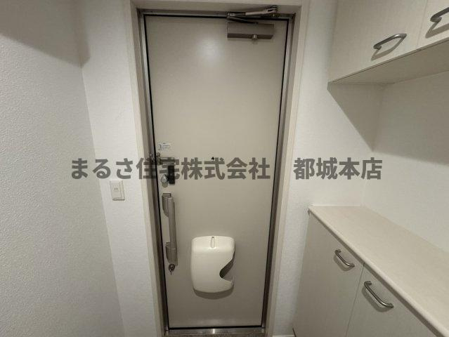 サンハイムサザン一万城の玄関