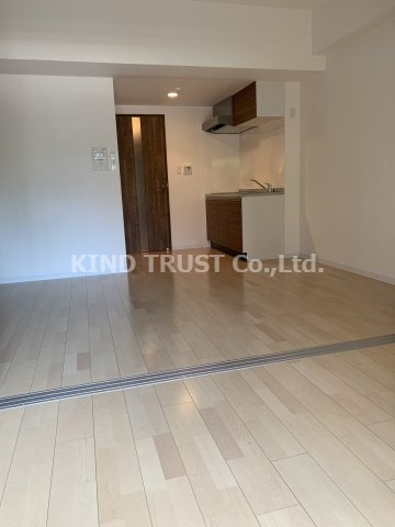 シェリロ神山の居間・リビング|ゆったりとした居間です