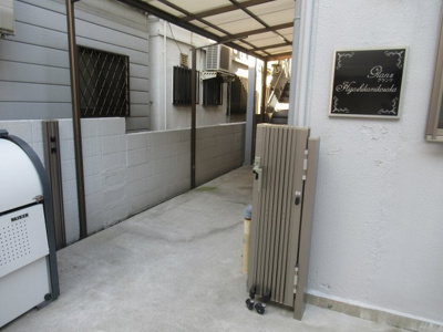 【エントランス】 | グランツ東上小阪（八戸ノ里賃貸） | 建物の内部です