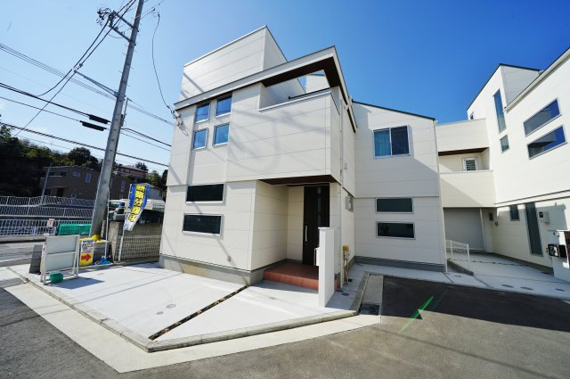 全１０棟の整った環境！ＬＤＫ２０．６帖の３ＳＬＤＫ♪スカイバルコニー付。保土ヶ谷区今井町　全１０棟新築戸建の外観