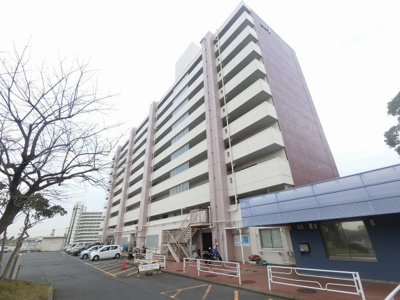 【外観】 | 野庭団地611-1号棟 | 総戸数321戸のビックコミュニティ！管理費を安く抑える事が出来ます。
1階にスーパー有。9階南西向きのため日照・眺望良好です♪