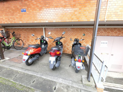 【その他共用部分】 | グランドハイツ菅田 | バイク置き場