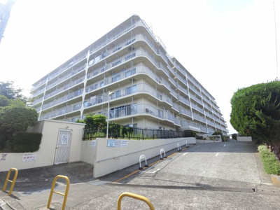 【外観】 | 大口ハウスC棟 | ご自身のライフスタイルに合わせて2LDK→3LDKに変更可能です。
全室・廊下収納がありお部屋を広くお使い頂けます。