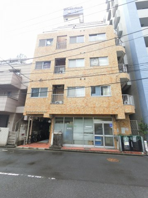 【外観】 | ライオンズマンション横浜 | 「横浜」駅徒歩11分！6階南東角部屋・二面バルコニーにつき日照・通風良好です。
テレワークもできるDENスペース新設。