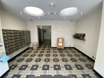 【エントランス】 | 妙蓮寺松見台ハイツ | エントランスホール