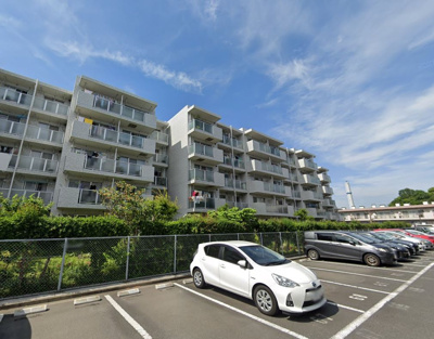 【外観】 | いずみプラザ保土ヶ谷壱号館 | 2階南東向き・二面バルコニーにつき採光・風通し良好です。
独立性の高い洋室は子供部屋、書斎など多目的利用が可能です♪