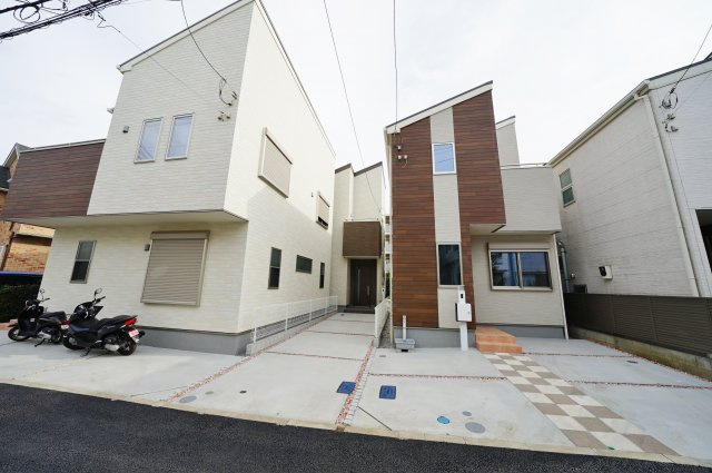 高台の閑静な住宅街！2LDK+S。LDKは約17帖♪カースペース２台♪保土ヶ谷区桜ヶ丘2丁目　全３棟新築戸建の外観|保土ヶ谷区桜ケ丘2丁目の新築戸建てです。