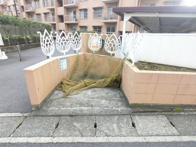 【その他共用部分】 | シャンボール新横浜 | ゴミ置場