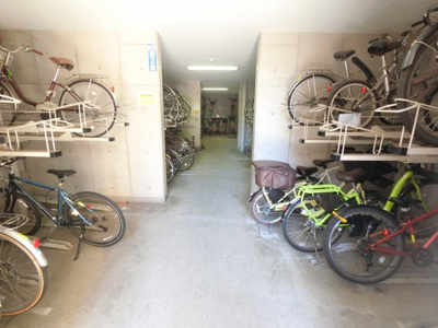 【その他共用部分】 | ファミールガーデン横浜・小机壱番館 | 自転車置場
