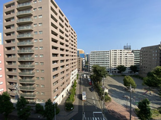 【展望】 | 南東向き、上層階角部屋のため陽当たり・眺望・風通し良好です。