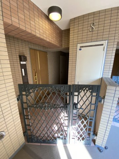 【その他共用部分】 | 外側玄関