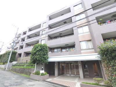 【外観】 | シティウインズ横浜パークビスタ | 3階南向きにつき日当たり良好です。住まいの独立性を高める玄関ポーチ付。